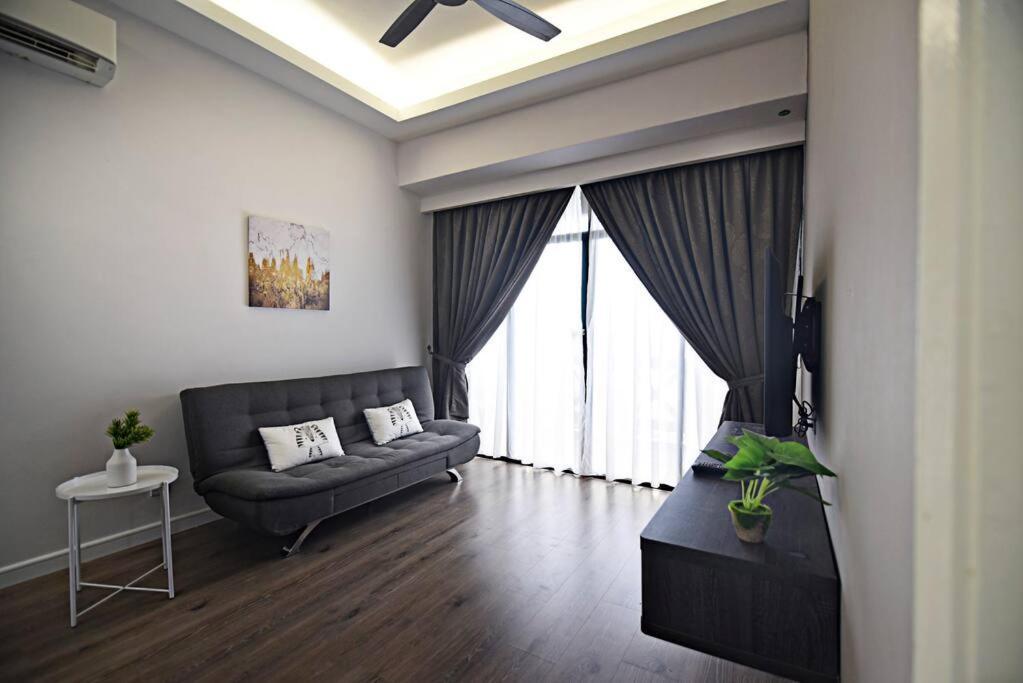 Instay Costa Mahkota Next To Mahkota Parade Malacca Extérieur photo